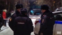 В Татарстане начальник отдела МВД электрошокером разогнал парней около клуба